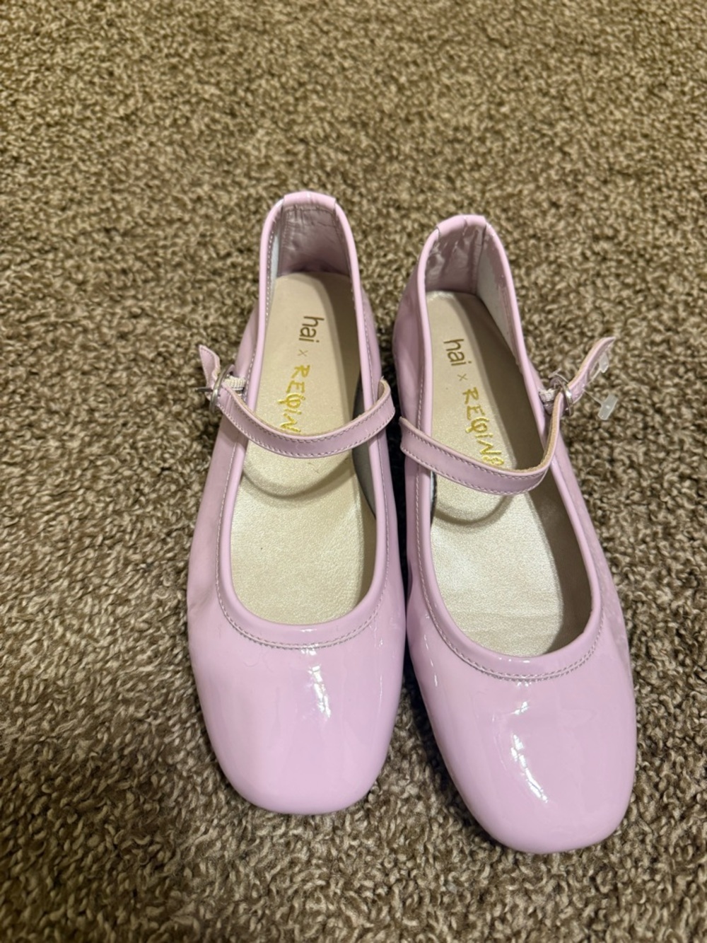 HAI
X REQINS HONOREE MARY JANES - LILAC PATENT Womens 36 USA 5.5